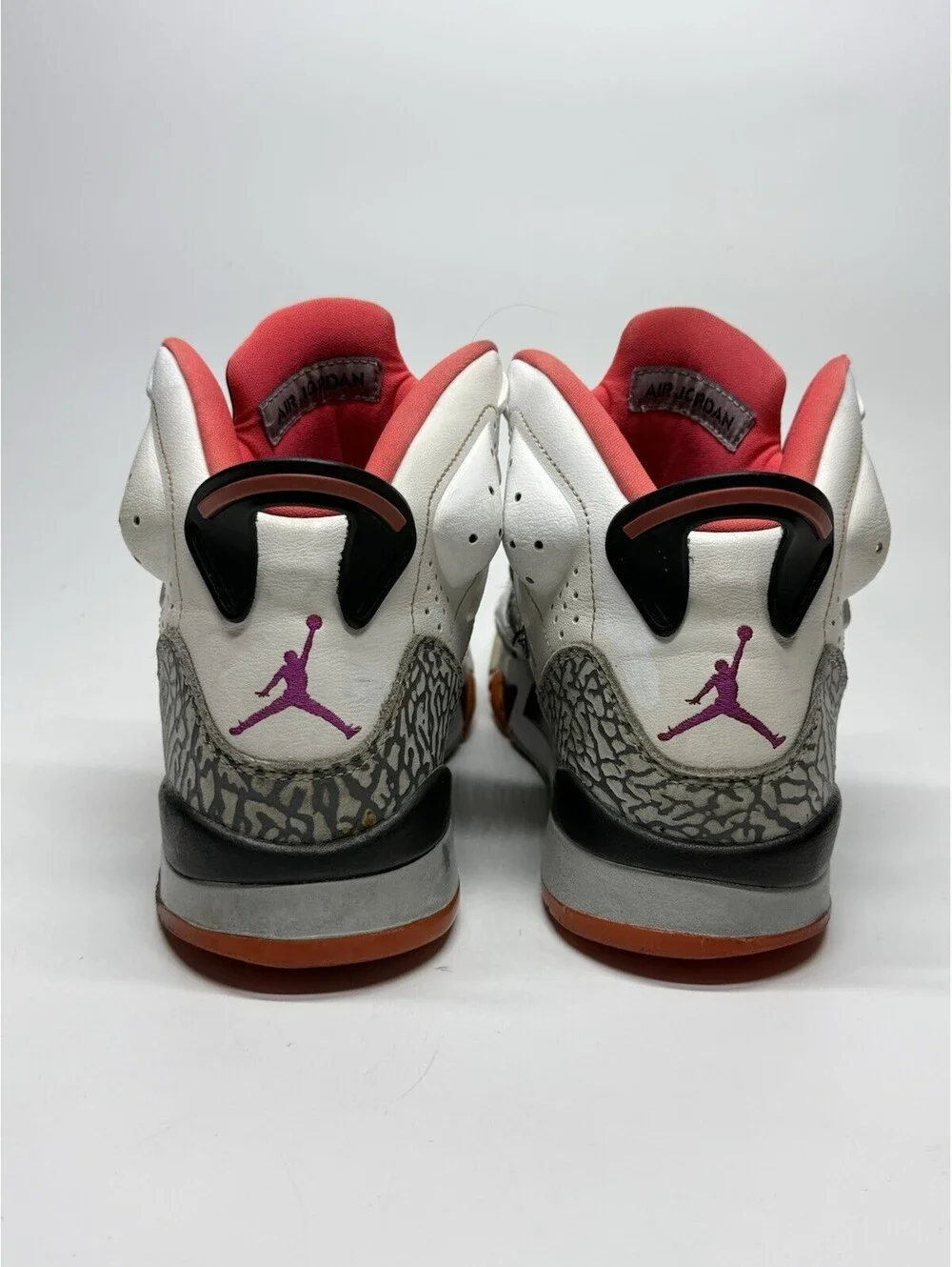 Size 9.5 - Jordan Son of Mars Hot Lava 2015 512245-105 White Black Pink